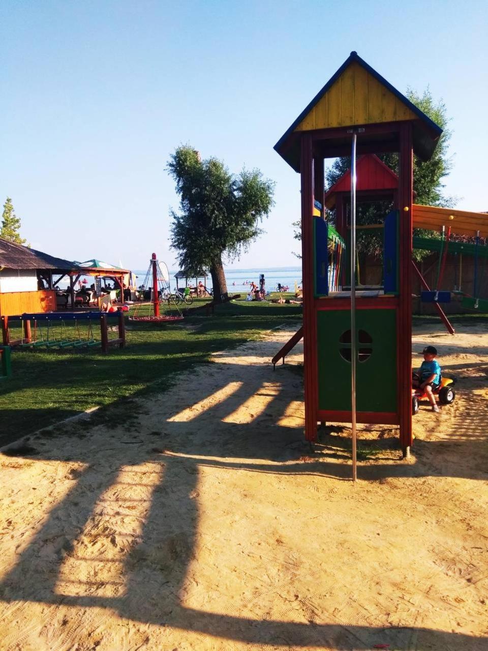SunVillage Camp- Mobilházak Alsóörsön Alsoors Exterior foto